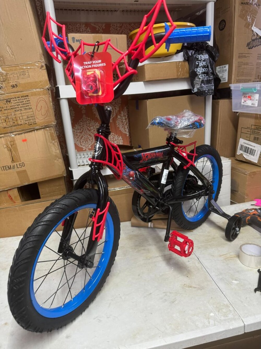 Nice Spider Man 16" Bike with Training Wheels